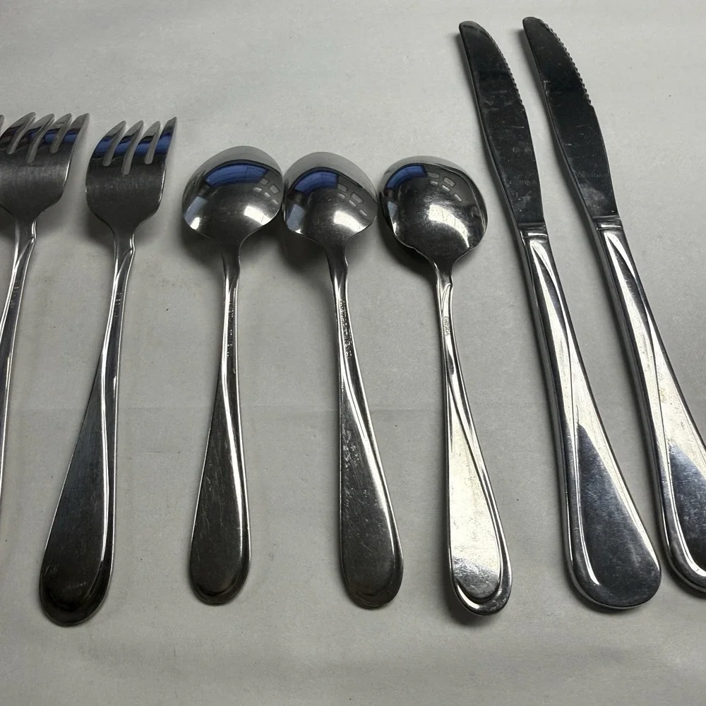 8 Pc Oneida Flight Reliance Salad Forks Knives Soup Spoons Stainless Flatware